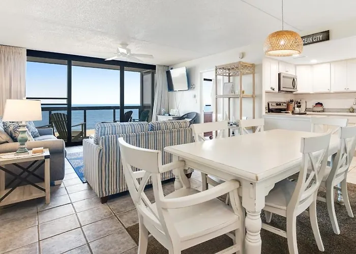 Splendid Beachfront With Balcony Views Pool Gym Tennis Ac & Sauna