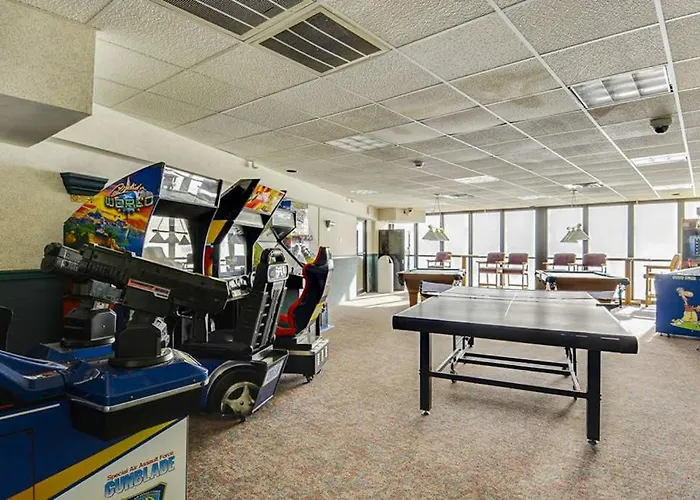 Splendid Beachfront With Balcony Views Pool Gym Tennis Ac & Sauna Holiday home Ocean City