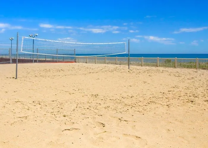 Holiday home Splendid Beachfront With Balcony Views Pool Gym Tennis Ac & Sauna *